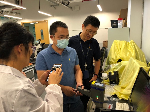 南方XX大（dà）學手持式熒光光譜儀成功案例