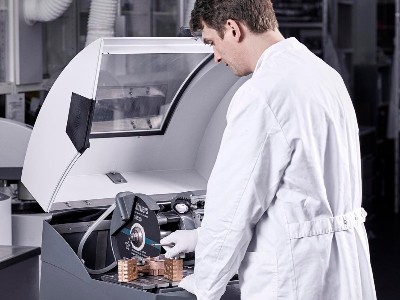 LABOTOM-5切割（gē）機 切割設備 Struers司特爾