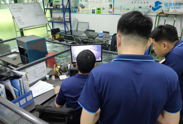 斯派克便攜（xié）式合金分析（xī）儀帶測試倉安（ān）裝現場