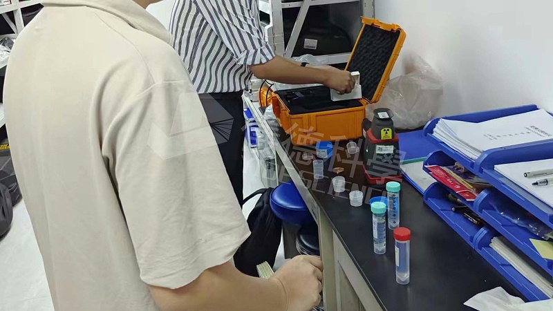 手持式（shì）光（guāng）譜儀檢測液體是否金屬超標（biāo）【成功案例】2