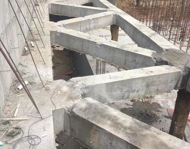 支撐梁切割拆除（chú）施（shī）工